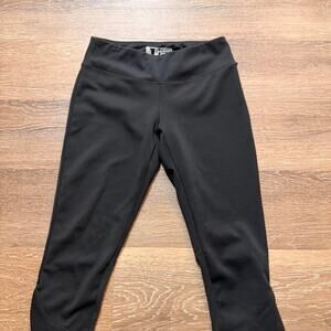New balance black capri workout leggings